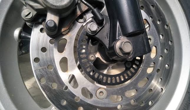 Begini Perawatan Dan Cara Kerja Motor Pakai Rem ABS