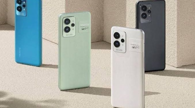 Realme, Keluarkan Kamera Tele Dalam Ponsel
