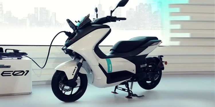 Skuter Listrik Yamaha E01 Siap Debut Tahun Depan