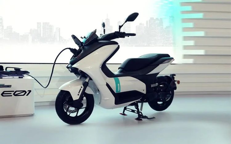 Skuter Listrik Yamaha E01 Siap Debut Tahun Depan