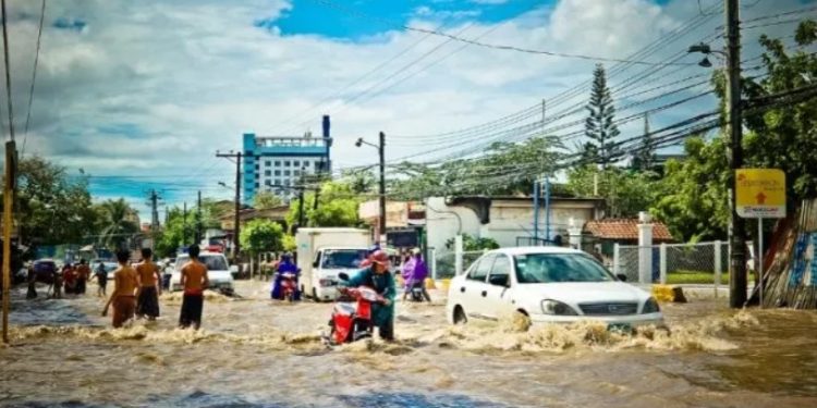 Pertolongan Pertama Motor Kebanjiran, Jangan Lakukan Ini