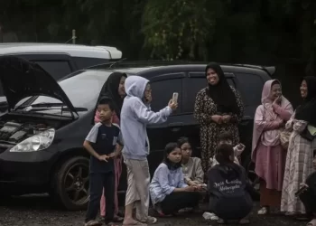 Pemudik disarankan istirahat 15-20 menit untuk cegah statis tubuh
