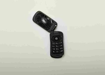 Tips Agar Layar HP Tidak Mudah Tergores, Begini Cara Merawatnya