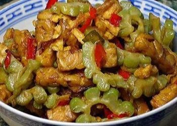 Resep Tumis Pare dan Ayam, Cocok Untuk Menu Lauk di Tanggal Tua
