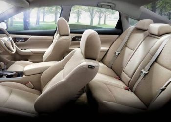 Cara Mudah Hilangkan Bau Tak Sedap di Dalam Mobil