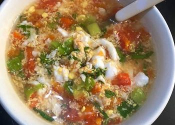 Gurih Asam Segar, Ini Resep Sup Tomat Daging Pedas