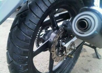 Ini Penyebab Ban Motor Oleng saat Dipakai