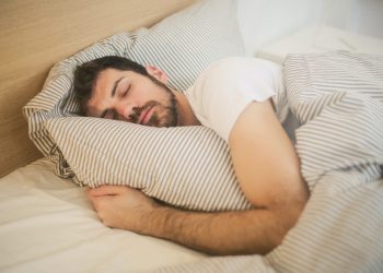 4 Hal yang Harus Kamu Biasakan Sebelum Tidur di Malam Hari