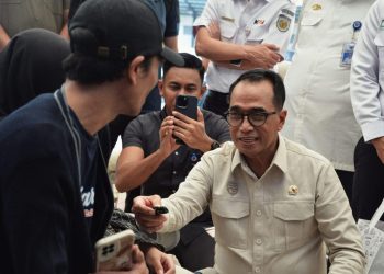 Menhub pastikan kelancaran angkutan mudik Lebaran lewat kereta api