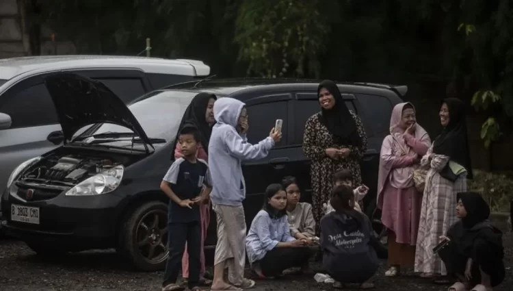 Pemudik disarankan istirahat 15-20 menit untuk cegah statis tubuh