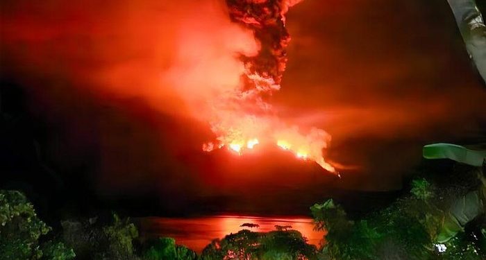 Gunung Ruang Ada di Mana? Ini Info Lokasi dan Fakta Singkatnya