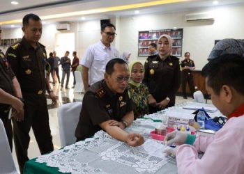 Peringati Hari Bhakti Adhyaksa ke-64, Kejaksaan Tinggi Banten Gelar Donor Darah dan Bakti Sosial