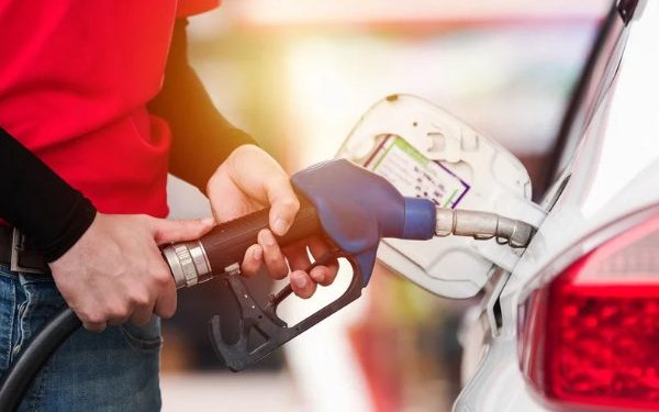 Jika Semua Mobil Plat Hitam Dilarang Gunakan Pertalite, Negara Bisa Hemat Rp32,14 Triliun
