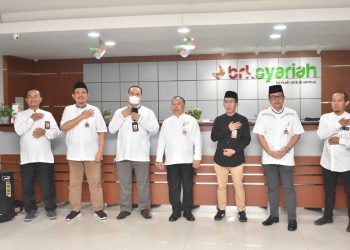 Morning Briefing di BRK Syariah Arifin Ahmad, Said Syamsuri Ingatkan Pegawai Implementasikan Budaya ISHARE