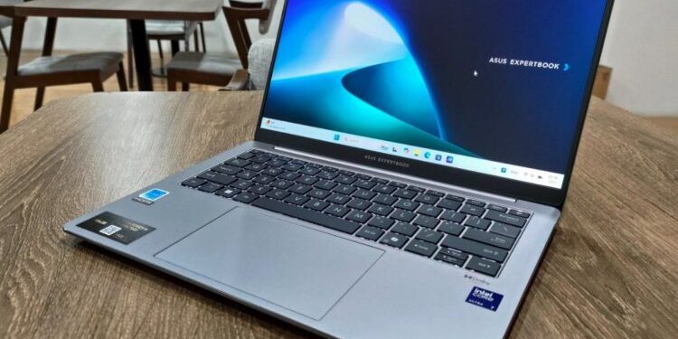 ASUS Rilis ExpertBook P5 P5405, Laptop Bisnis dengan Performa AI Tinggi dan Desain Tangguh