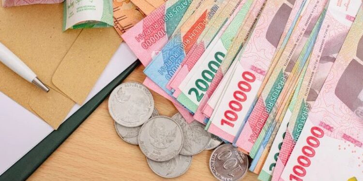 Nilai Tukar Rupiah Menguat ke Rp16.276,5 Usai Kesepakatan Dagang AS–Jepang, Dolar AS Melemah