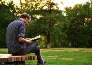 Buku Bisa Jadi Sahabat Sehari-hari, Ini Trik Agar Kamu Ketagihan Membaca