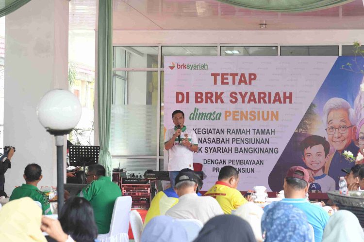 BRK Syariah Hadirkan Senam Sehat dan Pemeriksaan Kesehatan Gratis untuk Nasabah Pensiunan dan Pra Pensiun di Bangkinang