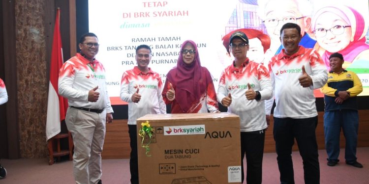 Semarak Ramah Tamah, ASN Purnabakti Karimun Raih Doorprize dari BRK Syariah