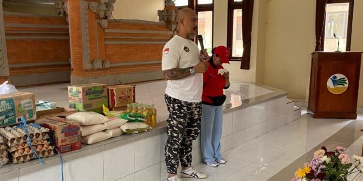Berbagi Kasih di Panti Jompo Tresna Werdha Wana Seraya — Setya Kita Pancasila Bali