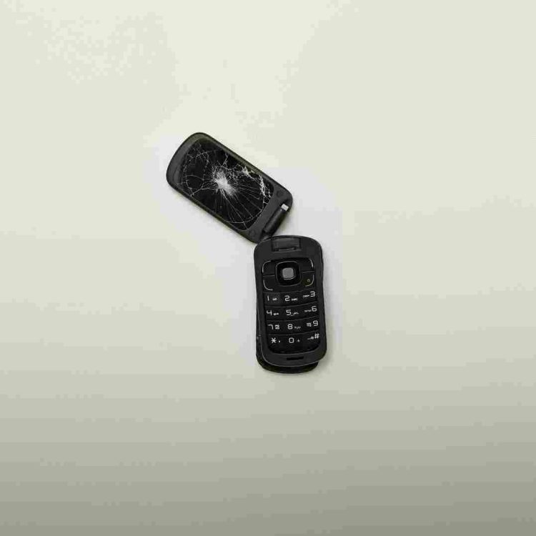 Tips Agar Layar HP Tidak Mudah Tergores, Begini Cara Merawatnya