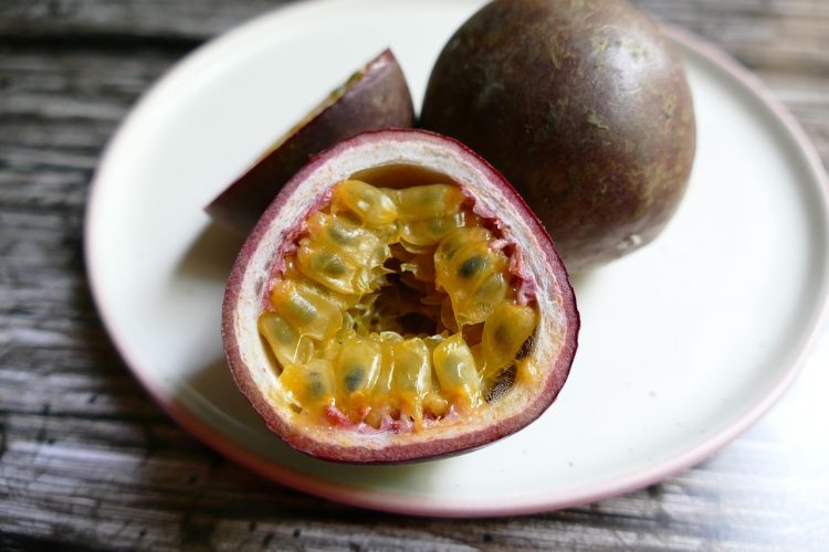 Passiflora, Rahasia Tersembunyi Buah Markisa untuk Tidur Nyenyak dan Anti-Stres