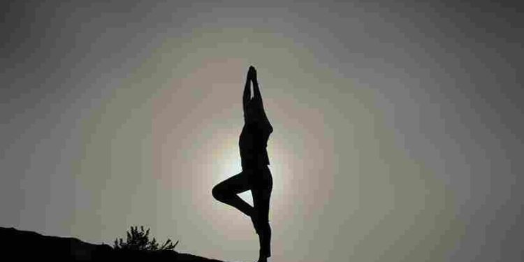 Yoga: Cara Alami Menenangkan Pikiran dan Meningkatkan Kualitas Hidup