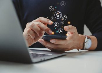 Tips Aman Menyimpan Uang di Aplikasi Digital agar Tidak Kena Tipu