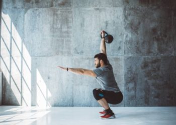 Squat dan Lunges: Latihan Sederhana yang Efektif Melatih Otot dan Tulang