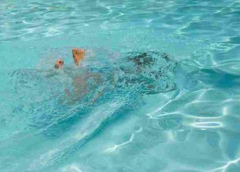 Berenang Dinilai Efektif Redakan Nyeri Syaraf Terjepit, Ini Cara yang Aman dan Dianjurkan