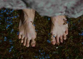 Jangan Dicukur! Ini Manfaat Bulu Kaki yang Jarang Diketahui